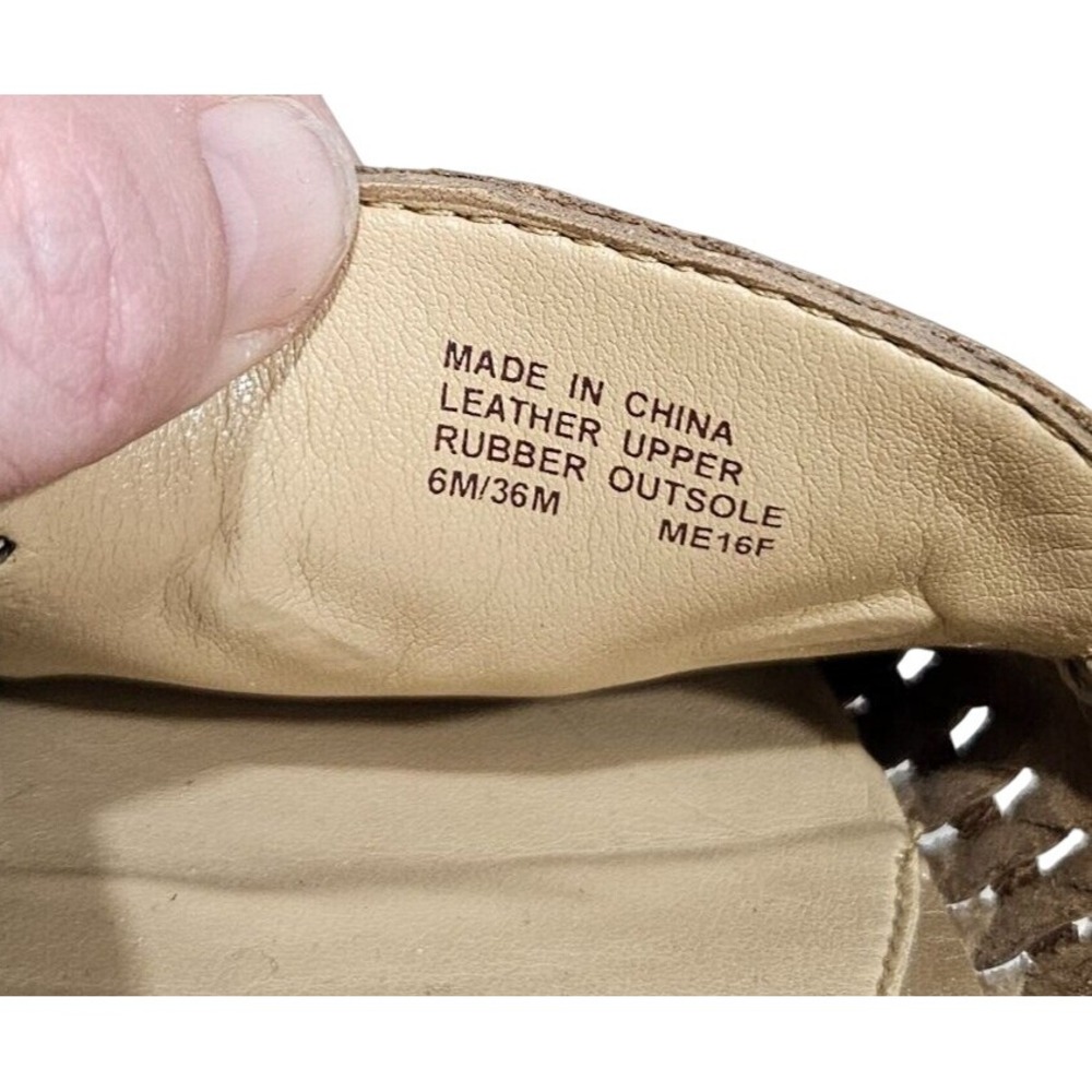Michael Kors Womens Leather Moccasins Size 6M Tan With Bow Gold Accents Slip On - Picture 4 of 11